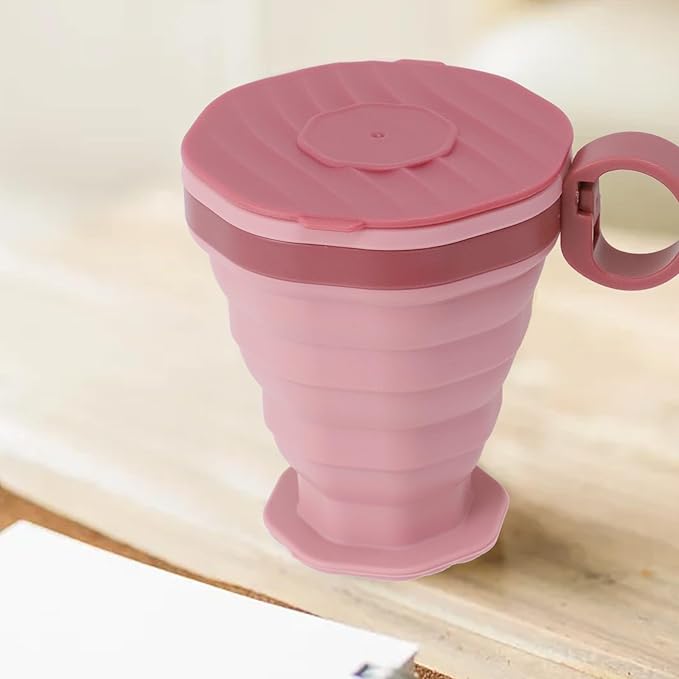 Foldable Silicone Water Cup with Leak-Proof Lid for Hot or Cold Drinks, Portable Coffee and Tea Mug for Hiking, Camping, Travel Outdoors, Easy to Clean and Pocket Size(Pink)